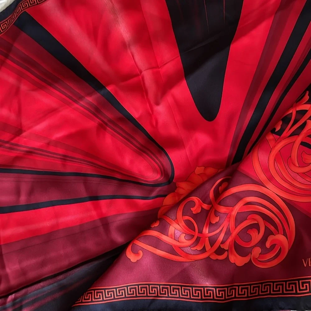Vintage, Versace Medusa red and black silk scarf - Picture 7 of 9